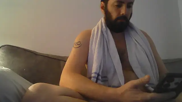 Big Bi Cub online show from 09/09/25, 02:49