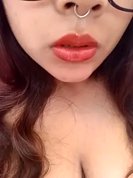 Snapshot of Hott_Muskan chatting on 11/30/25, 11:14 Hott Muskan online show from 11/30/25, 11:14