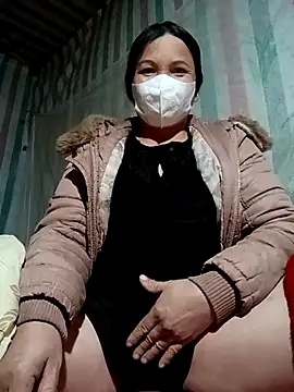 Love-Mama33 online show from 01/10/26, 01:02