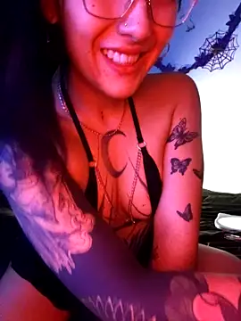 Snapshot of _aika666_ chatting on 05/14/26, 05:47 aika666 online show from 05/14/26, 05:47