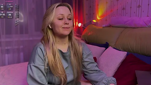 Estella Elwood online show from 03/14/26, 06:13