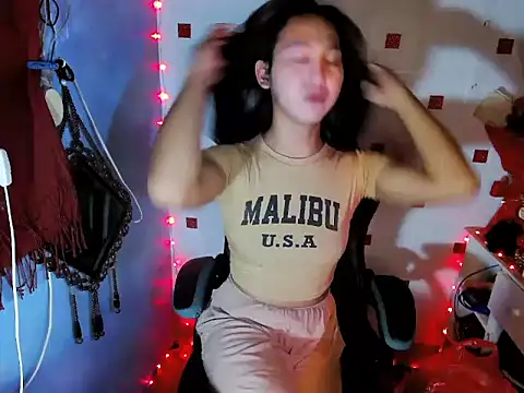 Nathalie Smith19 online show from 09/19/25, 12:02