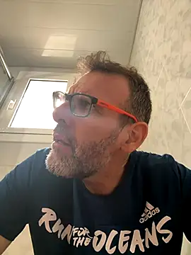 gigolobcn online show from 09/10/25, 09:53