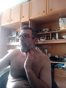 Snapshot of gigolobcn chatting on 05/08/26, 12:43 gigolobcn online show from 05/08/26, 12:43