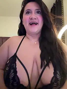 Snapshot of SamaraBlessed chatting on 11/24/25, 09:31 SamaraBlessed online show from 11/24/25, 09:31