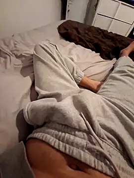 Yoaannn online show from 11/25/25, 05:02