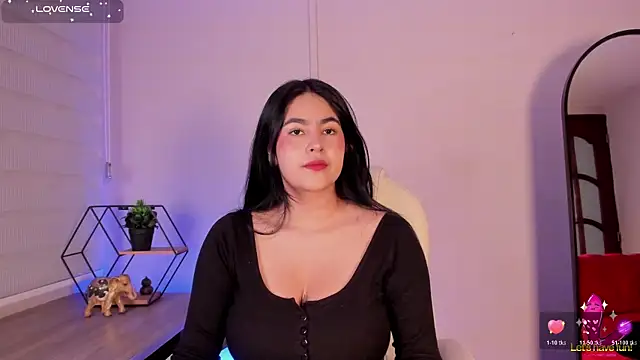 Snapshot of Emma__clark_ chatting on 10/20/25, 12:27 Emma clark online show from 10/20/25, 12:27