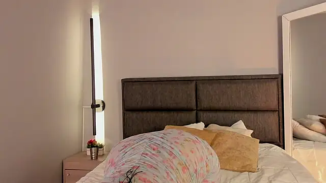 Emma  clark  online show from 03/30/26, 12:28