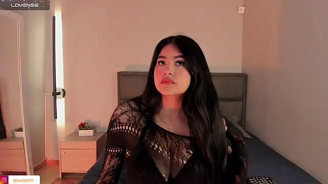 Emma  clark  online show from 04/21/26, 12:55