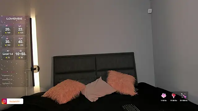 Emma  clark  online show from 07/11/26, 08:55