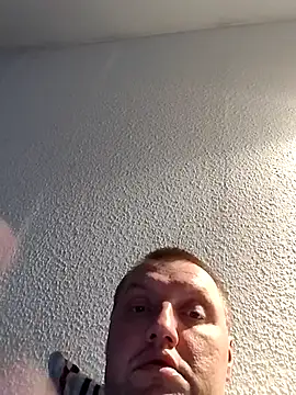 Brutalle88 online show from 10/18/25, 04:19