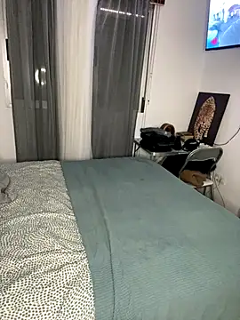 Snapshot of Wild2XXX chatting on 10/09/25, 11:52 Wild2XXX online show from 10/09/25, 11:52