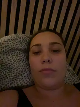 Snapshot of Wild2XXX chatting on 11/17/25, 06:46 Wild2XXX online show from 11/17/25, 06:46