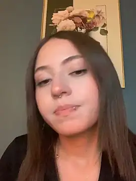 PrettyAmber online show from 04/23/26, 12:12