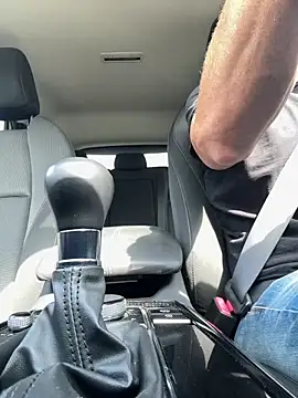 Axl hot online show from 09/12/25, 01:00