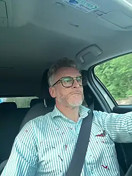 Axl hot online show from 04/20/26, 06:09