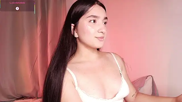 Snapshot of dulceangel__ chatting on 10/04/25, 11:47 dulceangel online show from 10/04/25, 11:47