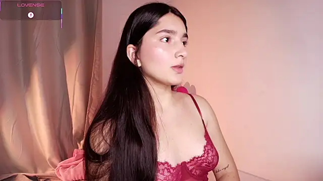 Snapshot of dulceangel__ chatting on 10/16/25, 04:13 dulceangel online show from 10/16/25, 04:13