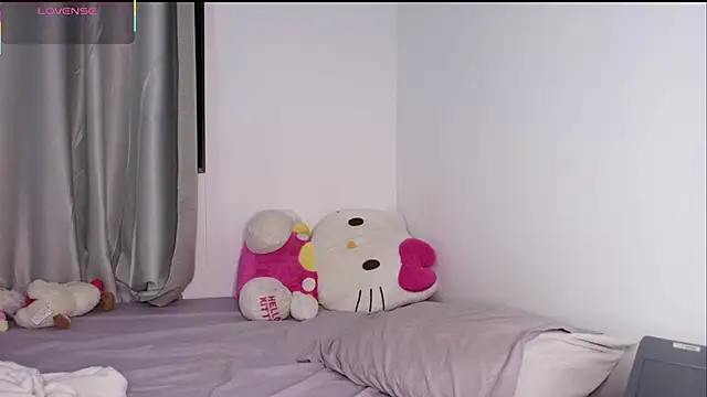 Snapshot of dulceangel__ chatting on 11/05/25, 04:01 dulceangel online show from 11/05/25, 04:01