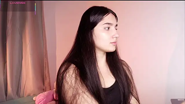 Snapshot of dulceangel__ chatting on 11/08/25, 06:35 dulceangel online show from 11/08/25, 06:35