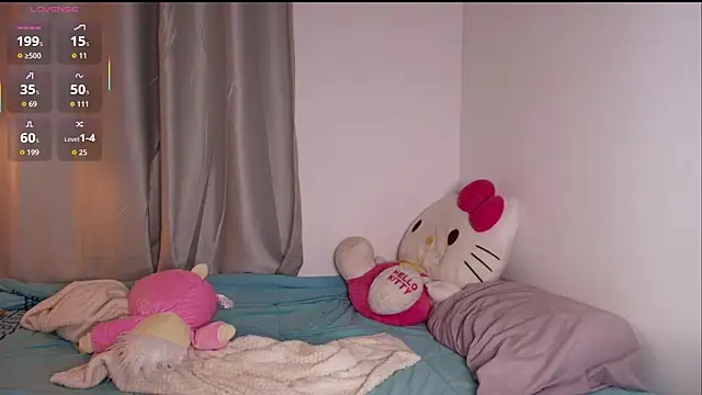 Snapshot of dulceangel__ chatting on 11/11/25, 04:01 dulceangel online show from 11/11/25, 04:01