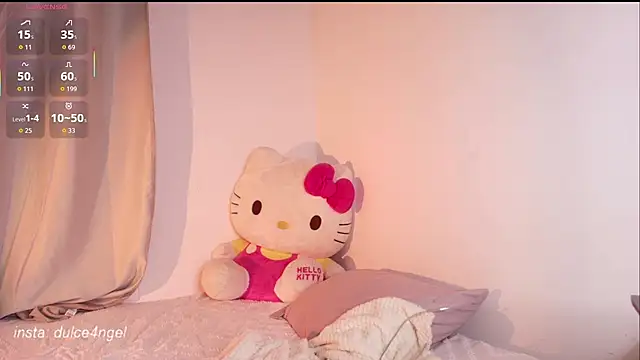 Snapshot of dulceangel__ chatting on 11/16/25, 03:23 dulceangel online show from 11/16/25, 03:23