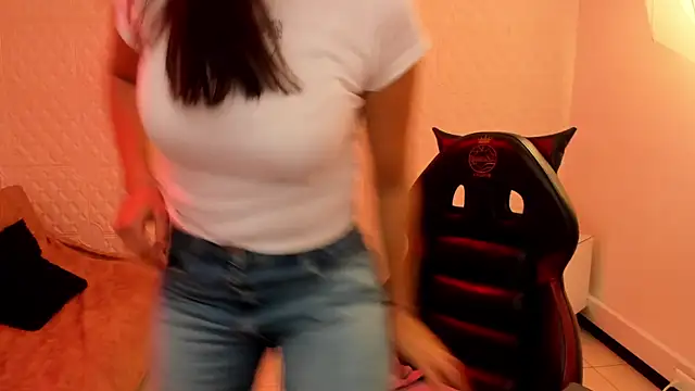 Eva mermaid online show from 09/11/25, 02:06