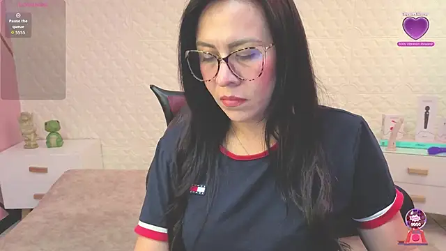 Eva mermaid online show from 05/07/26, 03:06