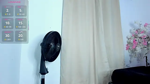 ashly pnik1 online show from 02/18/26, 03:02