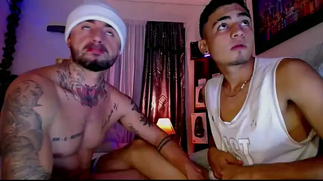 Snapshot of Edwardjonnes chatting on 02/06/26, 02:49 Edwardjonnes online show from 02/06/26, 02:49