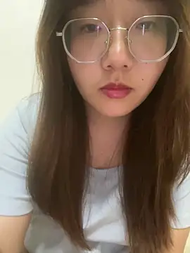 Snapshot of sisi-maiden chatting on 05/11/26, 01:28 sisi-maiden online show from 05/11/26, 01:28