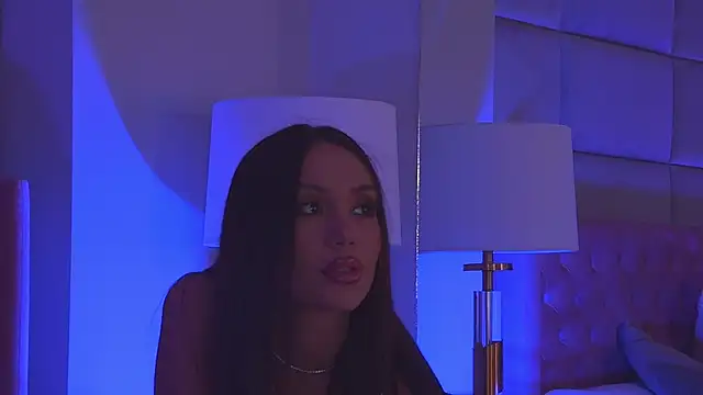 Snapshot of ZenyaNoir chatting on 10/04/25, 03:10 ZenyaNoir online show from 10/04/25, 03:10