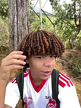 Snapshot of Alexis_Spicter chatting on 09/25/25, 06:00 Alexis Spicter online show from 09/25/25, 06:00