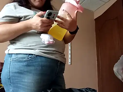 Kitty WetXxX online show from 09/20/25, 09:05