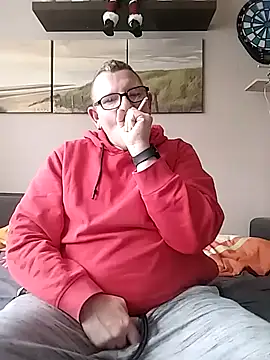 Snapshot of GordianWhirling chatting on 11/10/25, 01:10 GordianWhirling online show from 11/10/25, 01:10