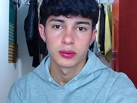 john vichenso online show from 09/10/25, 10:10