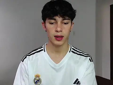 john vichenso online show from 09/26/25, 09:08