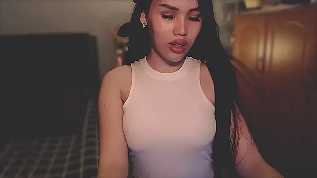 Snapshot of itsAsianFucker chatting on 02/13/26, 02:13 itsAsianFucker online show from 02/13/26, 02:13