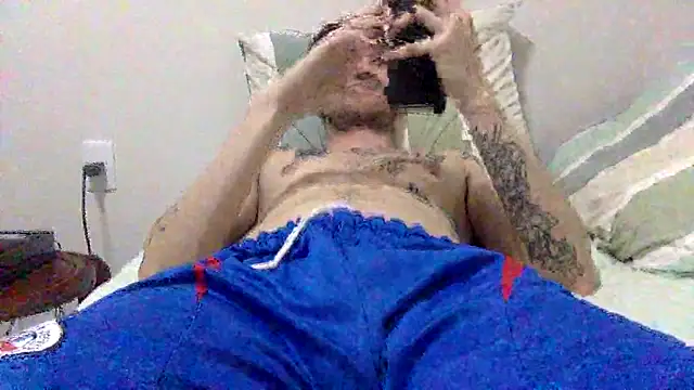 Snapshot of Fubinha chatting on 10/23/25, 01:27 Fubinha online show from 10/23/25, 01:27