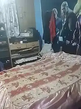 checarnal23 online show from 04/29/26, 02:04