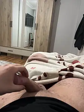 Snapshot of Erenn9972 chatting on 12/03/25, 08:07 Erenn9972 online show from 12/03/25, 08:07