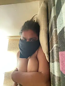 kushboo   online show from 04/28/26, 06:29