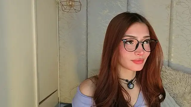 Snapshot of maddy1y_ chatting on 05/18/26, 01:06 maddy1y online show from 05/18/26, 01:06