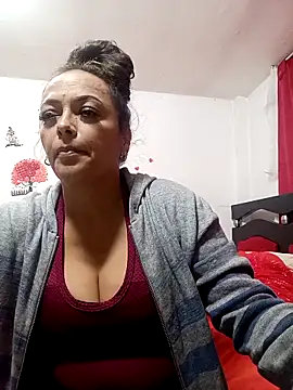 Snapshot of Lady_16 chatting on 10/11/25, 11:14 Lady 16 online show from 10/11/25, 11:14