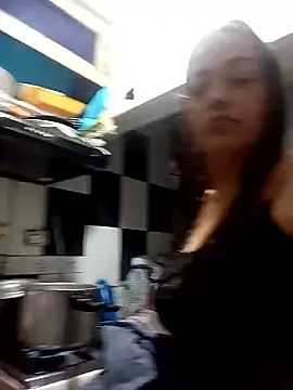 Lady 16 online show from 01/11/26, 08:47