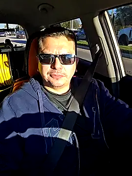 Snapshot of lucho8690 chatting on 02/24/26, 10:19 lucho8690 online show from 02/24/26, 10:19