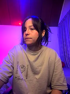 Eymmy 24 online show from 11/08/25, 02:45