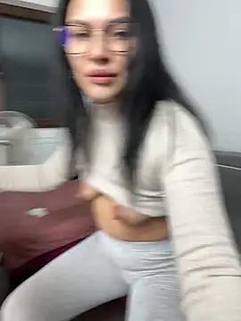 MiaKiittyy online show from 10/16/25, 03:35