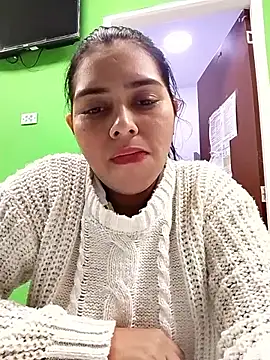 yesi-nursehot online show from 11/13/25, 02:54