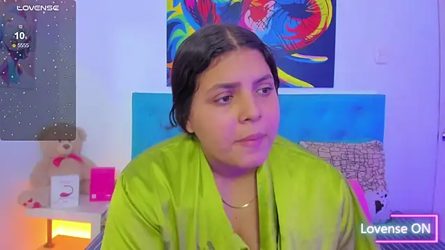 Snapshot of neferet_opal chatting on 09/18/25, 01:18 neferet opal online show from 09/18/25, 01:18